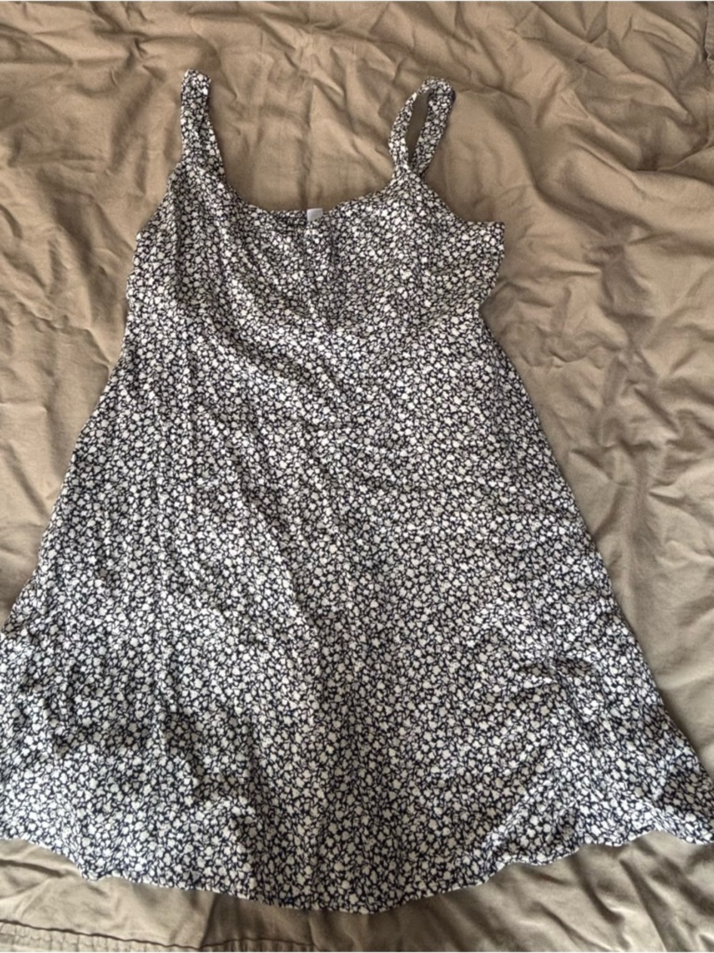 Old Navy Blue & White Floral Spaghetti-Strap Dress